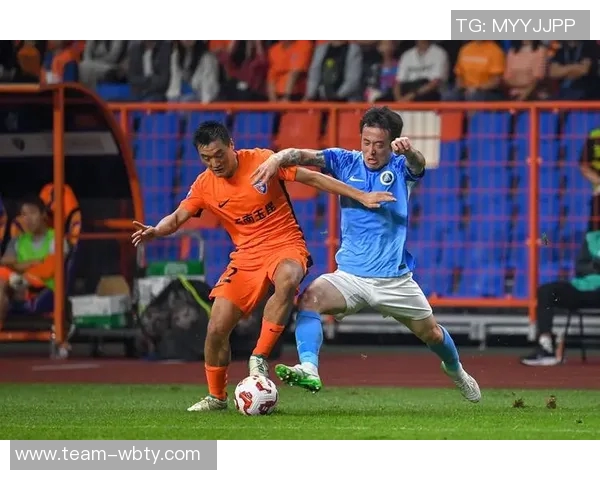 前云南玉昆外援恩里克正式加盟巴甲维多利亚球队合同签至2026年底